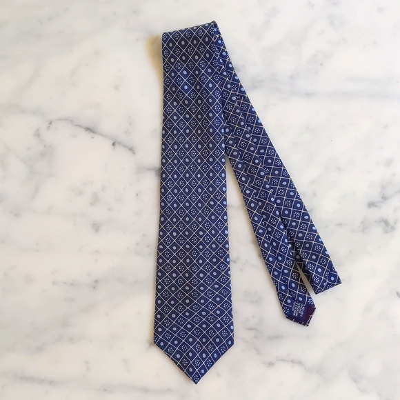 NWOT. Old Navy 100% Silk Tie with Multicolor Design Patterns. - Picture 2 of 5